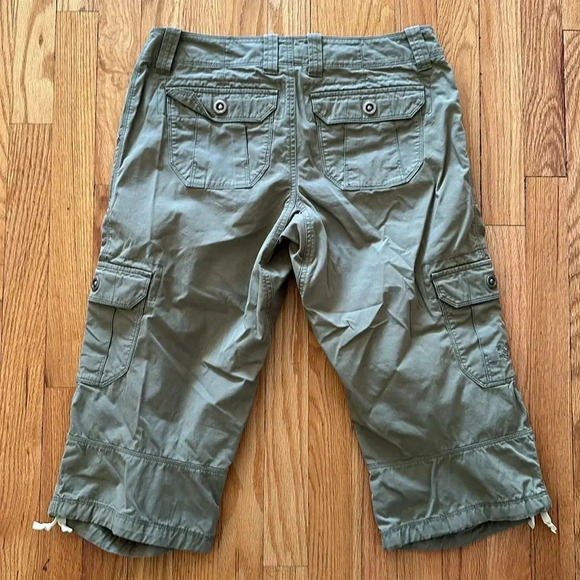Arcteryx sz 8 Witness Climbing Hiking Olive Capri Pant great pre owned condition - Picture 3 of 4